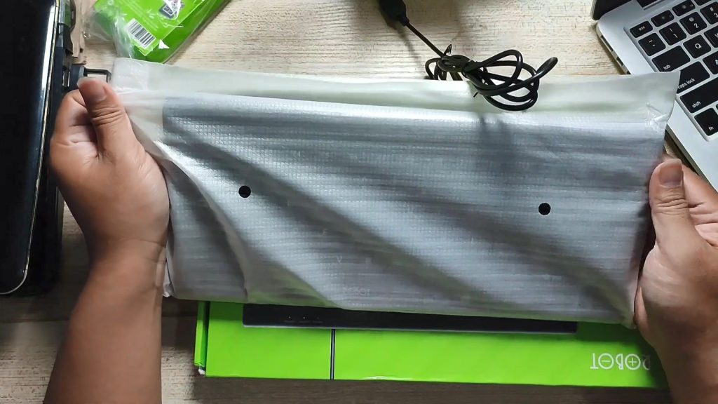 Review Keyboard ROBOT RK10 packaging